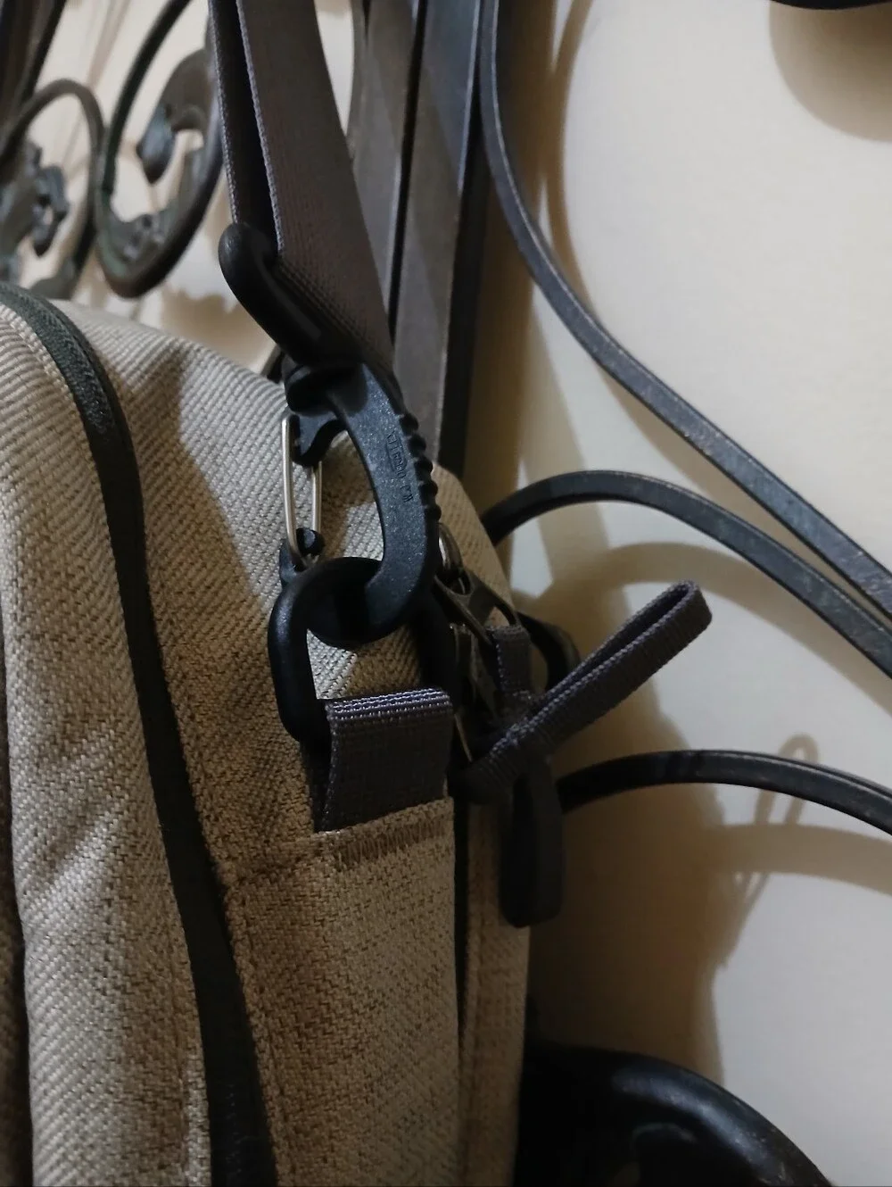Patagonia Messenger Travel/School Lifestyle/Labtop Bag Unisex